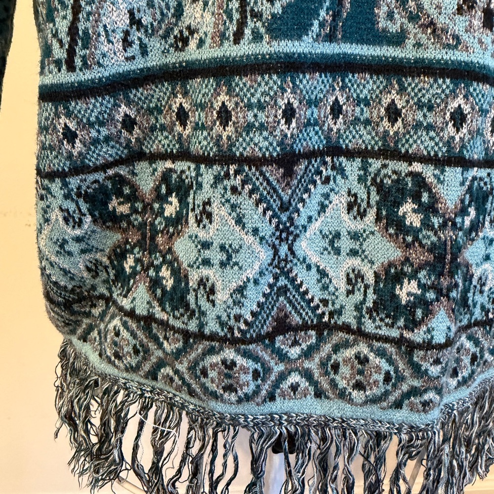 Ruby Rd Petite Paisley Teal Knit Top with fringe hem and silver metallic detail - Picture 2 of 5